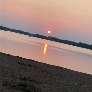 Meet your Posher, Eva